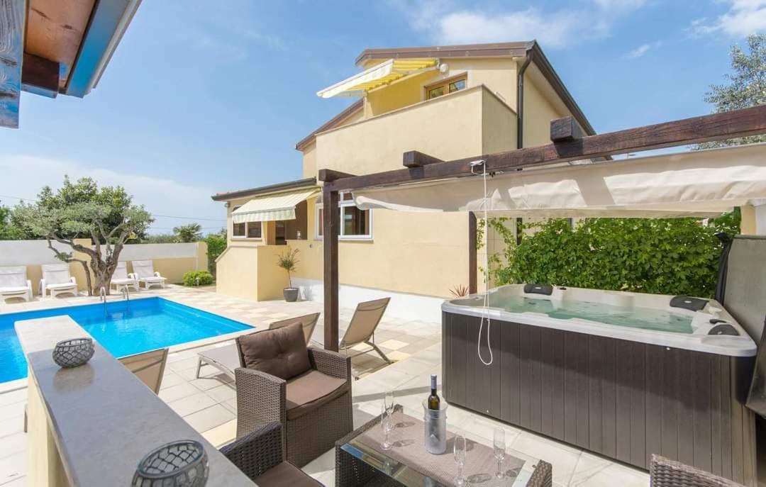 Gimy Villa&App 1 Porec Gedići Exterior foto